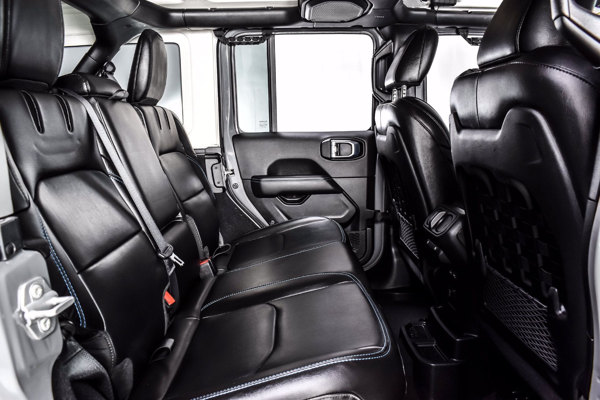 Used 2023 Jeep Wrangler Unlimited Rubicon 4xe w/ Cold Weather Group AWD/4WD image 22