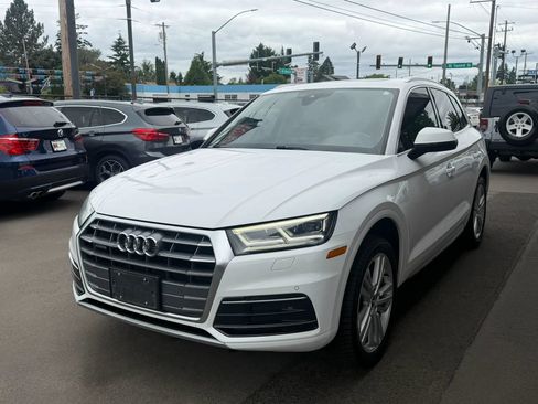 Used 2018 Audi Q5 2.0T Premium Plus w/ Premium Plus Package AWD/4WD image 10