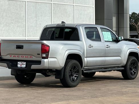 Certified 2022 Toyota Tacoma SR image 4