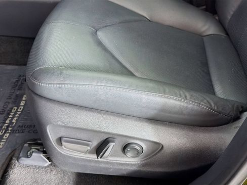 Used 2024 Toyota Grand Highlander AWD Hybrid image 39