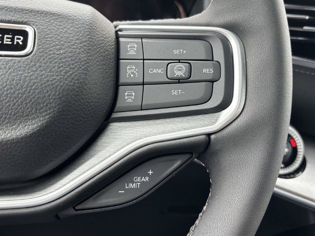 New 2026 Jeep Grand Wagoneer Limited AWD/4WD image 27