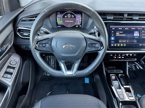 Used 2022 Chevrolet Bolt EUV LT image 16