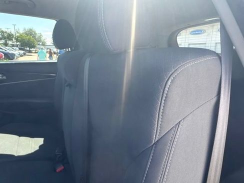 Used 2020 Kia Sorento LX FWD image 28