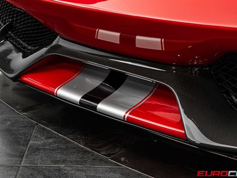 Used 2019 Ferrari 488 Pista Coupe RWD image 15