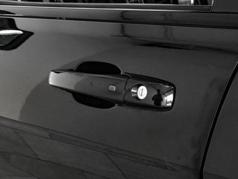 Used 2018 Jeep Grand Cherokee High Altitude image 39