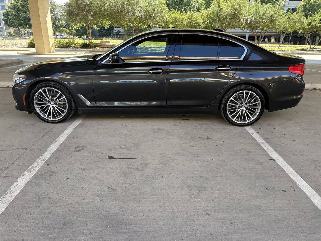 Used 2018 BMW 530i w/ Premium Package RWD image 9