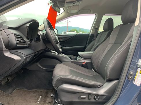 Used 2023 Subaru Outback Premium AWD/4WD image 9