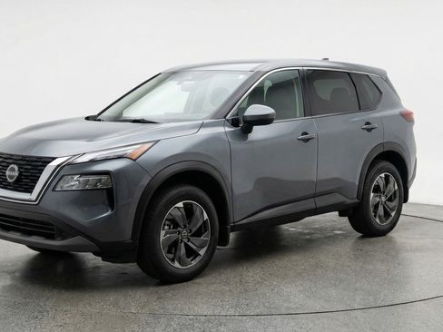 Used 2025 Nissan Rogue SV FWD image 3