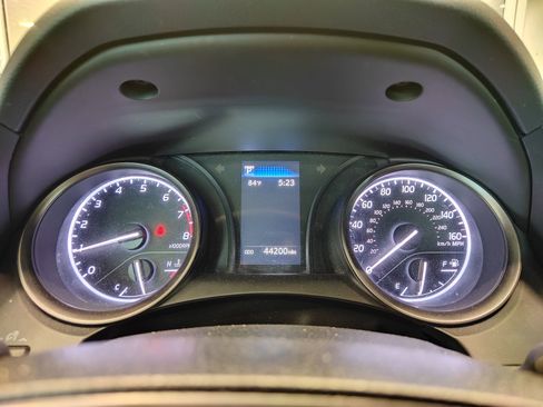 Used 2024 Toyota Camry SE FWD image 21