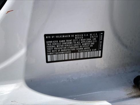 Used 2019 Volkswagen GTI SE FWD image 34