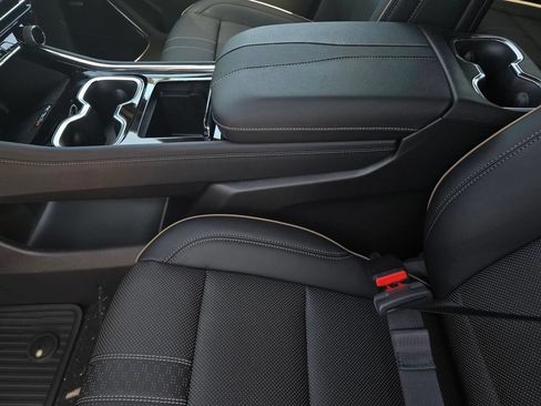 New 2026 Chevrolet Traverse High Country FWD image 16