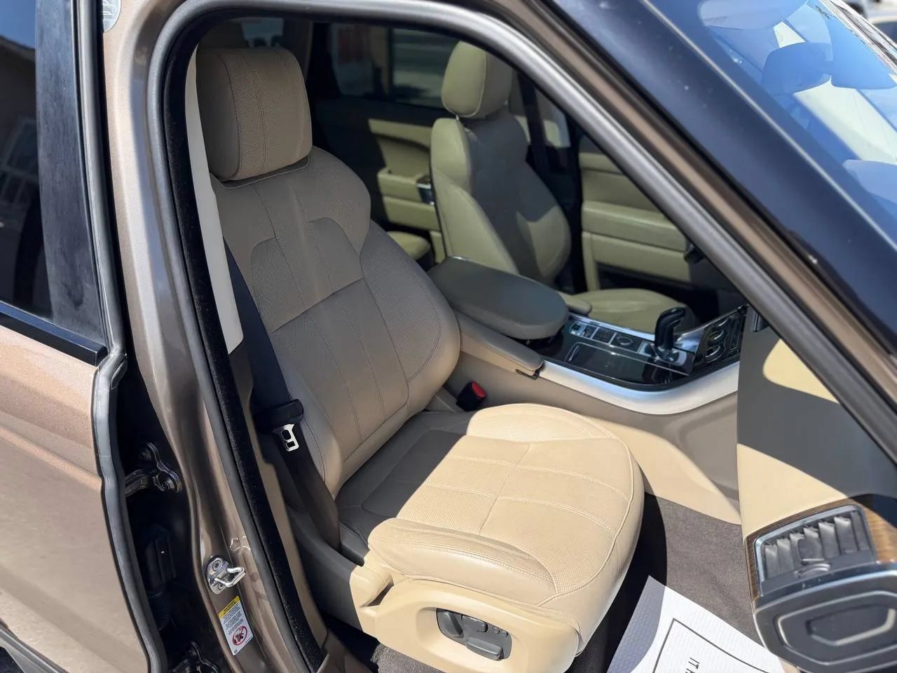 Used 2014 Land Rover Range Rover Sport HSE AWD/4WD image 43