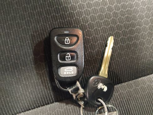 Used 2018 Hyundai Elantra SEL FWD image 32