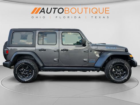Used 2023 Jeep Wrangler Unlimited w/ Dual Top Group AWD/4WD image 7