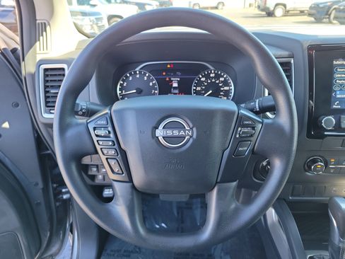 Used 2023 Nissan Frontier SV w/ Tow Package image 21