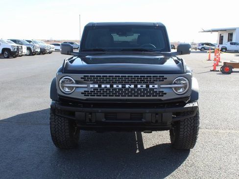 Used 2025 Ford Bronco Badlands image 8