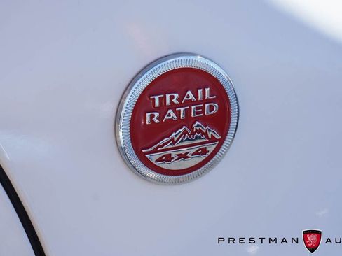 Used 2020 Jeep Renegade Trailhawk w/ Cold Weather Group image 4