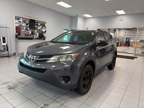 Used 2014 Toyota RAV4 LE image 1