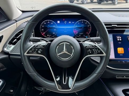 Used 2024 Mercedes-Benz E 350 4MATIC Sedan image 12