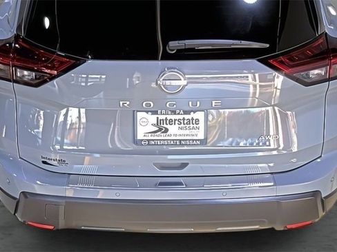 Used 2026 Nissan Rogue SV image 11