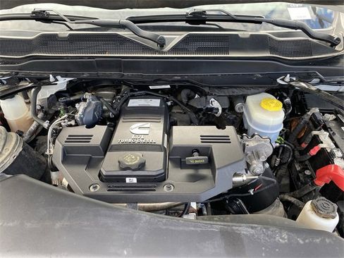 Used 2022 RAM 2500 Big Horn w/ Cold Weather Group image 25