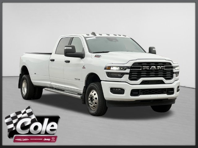 Used 2025 RAM 3500 Big Horn AWD/4WD image 1