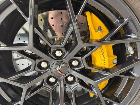 Used 2025 Chevrolet Corvette ZR1 w/ ZR1 Carbon Fiber Aero Package RWD image 8