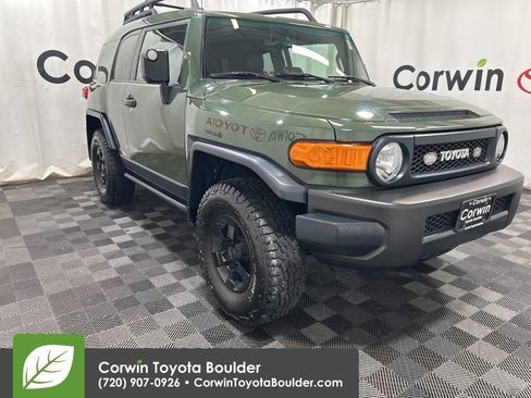 Used 2011 Toyota FJ Cruiser 4WD w/ Trail Teams Special Edition image 1