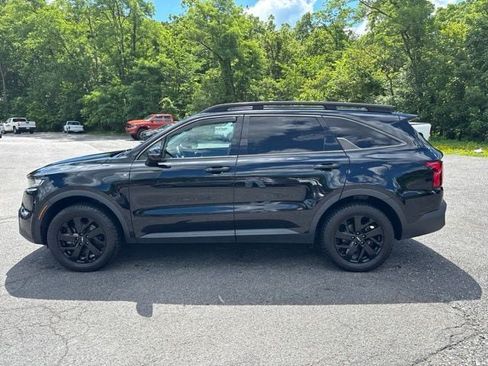 Used 2022 Kia Sorento S w/ Panoramic Sunroof Package AWD/4WD image 2