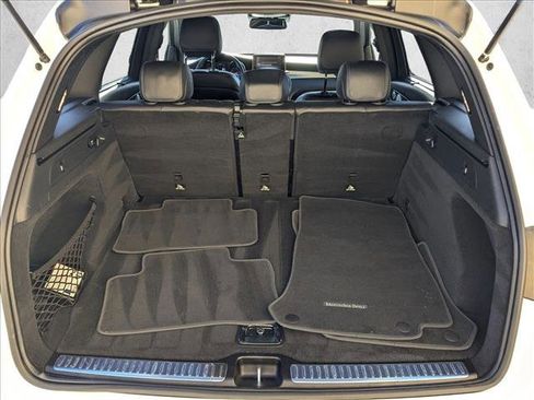 Used 2018 Mercedes-Benz GLC 300 4MATIC image 6