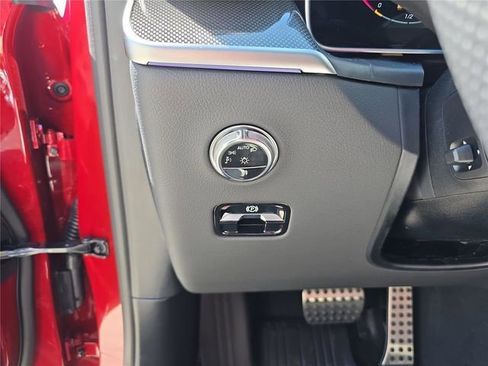 New 2026 Mercedes-Benz GLC 300 4MATIC image 33
