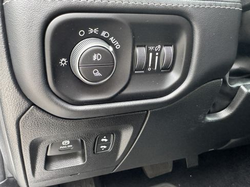 Used 2026 RAM 1500 Limited AWD/4WD image 40