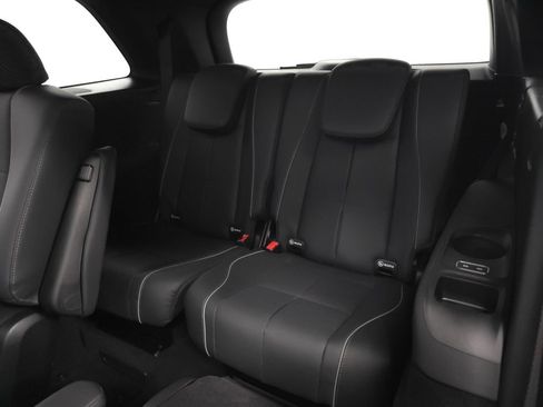 Used 2025 Mercedes-Benz GLS 450 4MATIC image 29