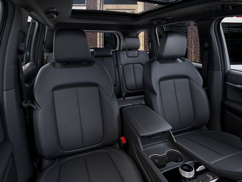New 2026 Jeep Grand Cherokee Limited AWD/4WD image 16