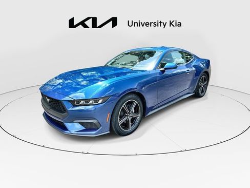 Used 2024 Ford Mustang Coupe RWD image 4