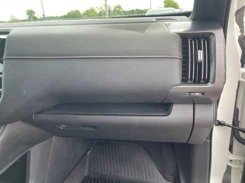 Used 2024 Nissan Pathfinder Rock Creek AWD/4WD image 40