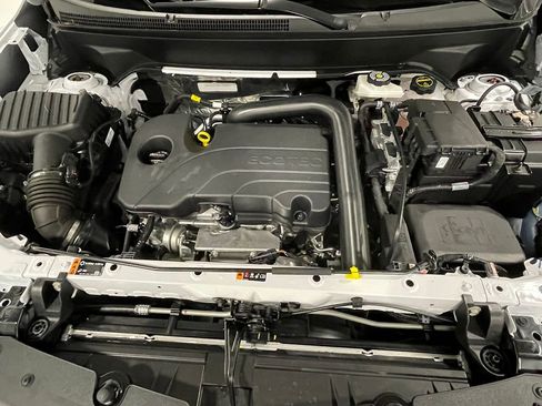 Used 2024 Chevrolet Equinox LS FWD image 37