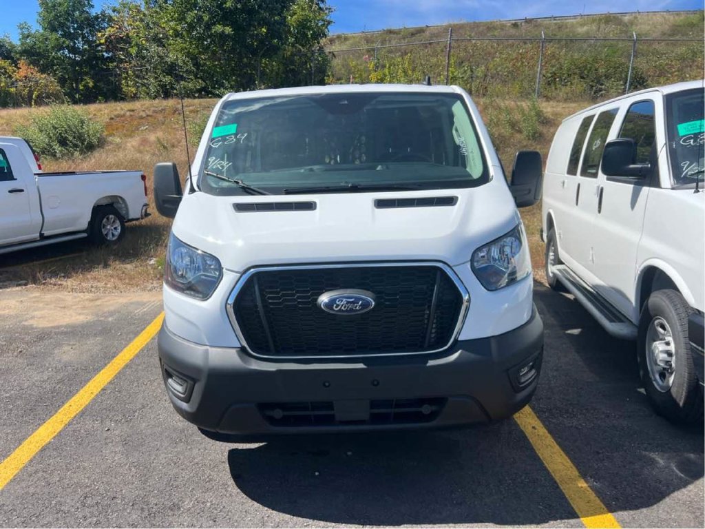 Used 2025 Ford Transit 250 Low Roof w/ Exterior Upgrade Package RWD image 4