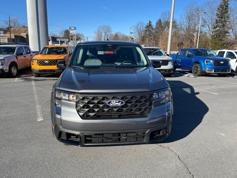 New 2026 Ford Maverick XLT w/ XLT Luxury Package AWD/4WD image 2