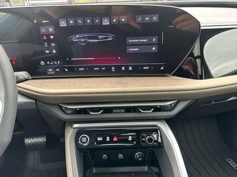 New 2025 Audi Q5 Premium image 25