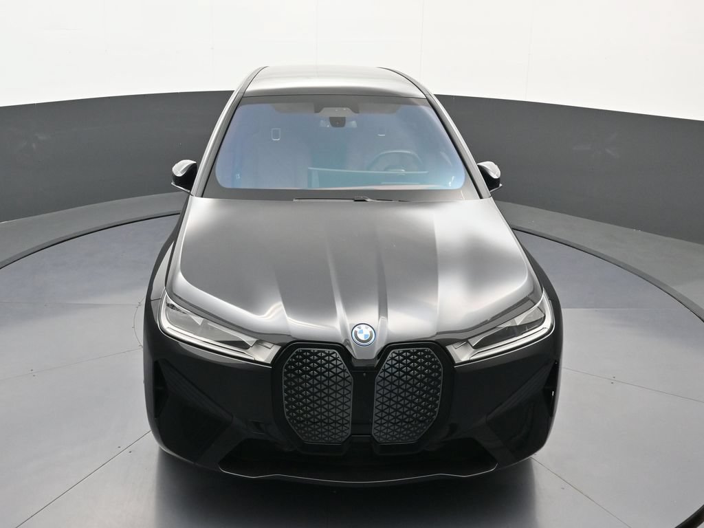 Used 2024 BMW iX xDrive50 w/ Sport Package AWD/4WD image 31