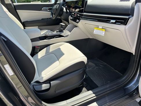 New 2026 Kia Sportage EX FWD image 22