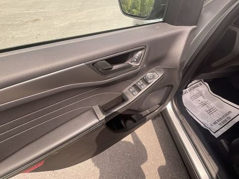 Used 2023 Ford Escape Active AWD/4WD image 14