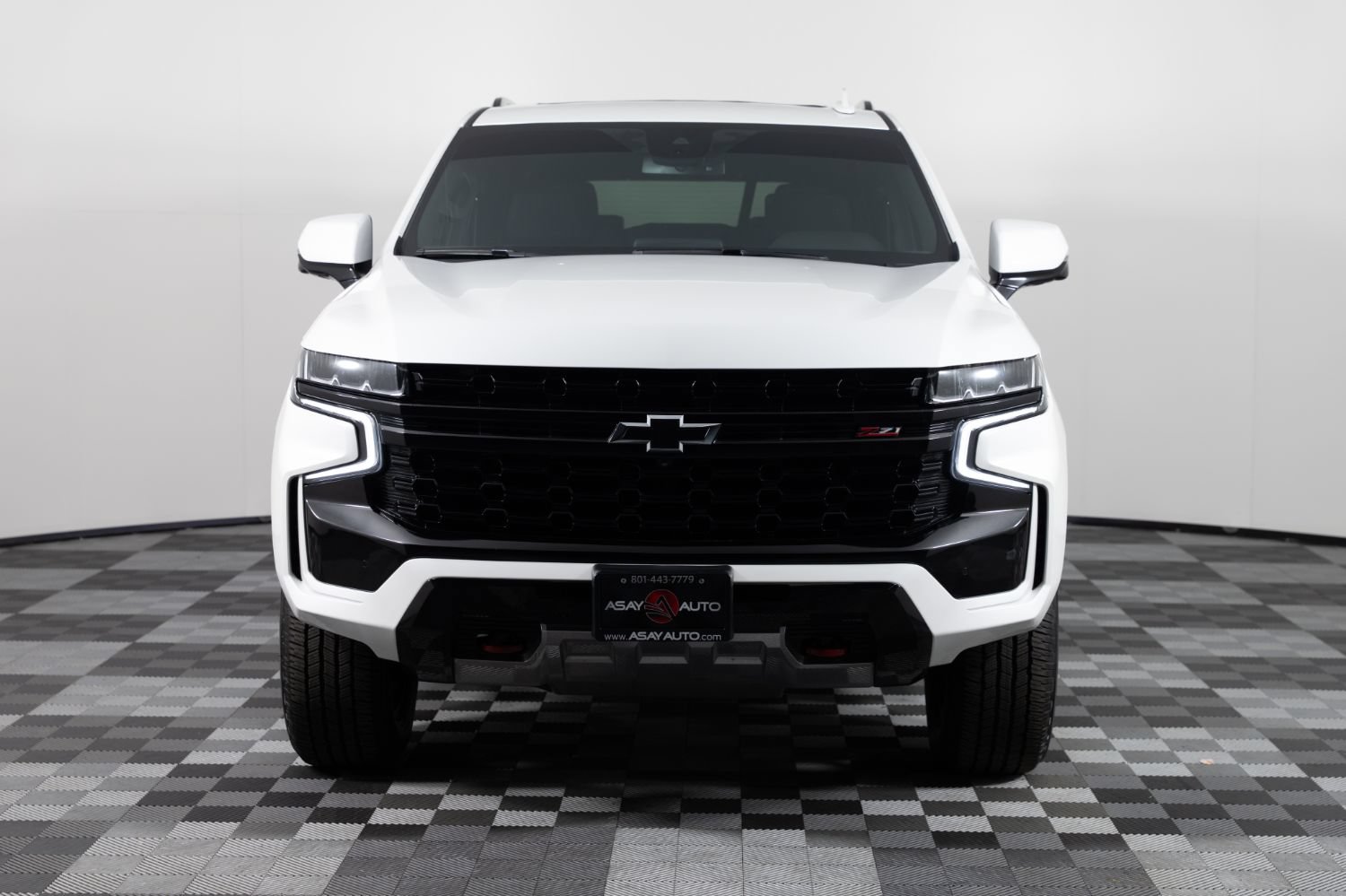 Used 2023 Chevrolet Tahoe Z71 w/ Luxury Package AWD/4WD image 12