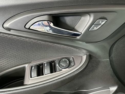 Used 2023 Chevrolet Malibu RS FWD image 24