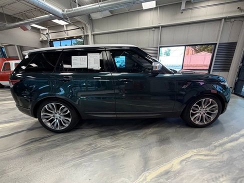 Used 2016 Land Rover Range Rover Sport Supercharged AWD/4WD image 32