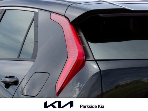 New 2026 Kia Niro LX FWD image 11