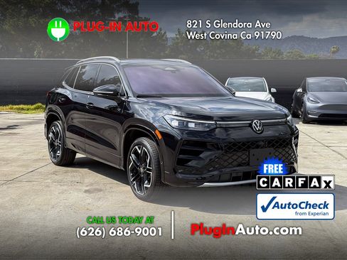 Used 2026 Volkswagen Tiguan SEL R-Line AWD/4WD image 3