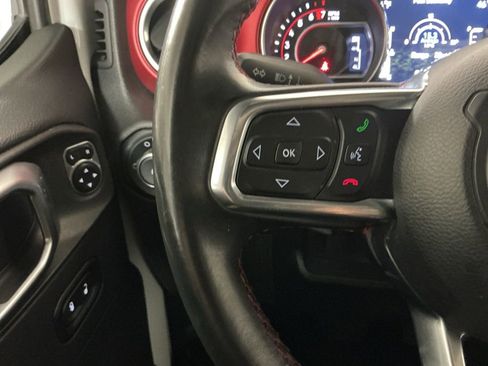 Used 2018 Jeep Wrangler Unlimited Rubicon image 16