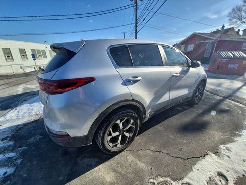 Used 2020 Kia Sportage LX image 8